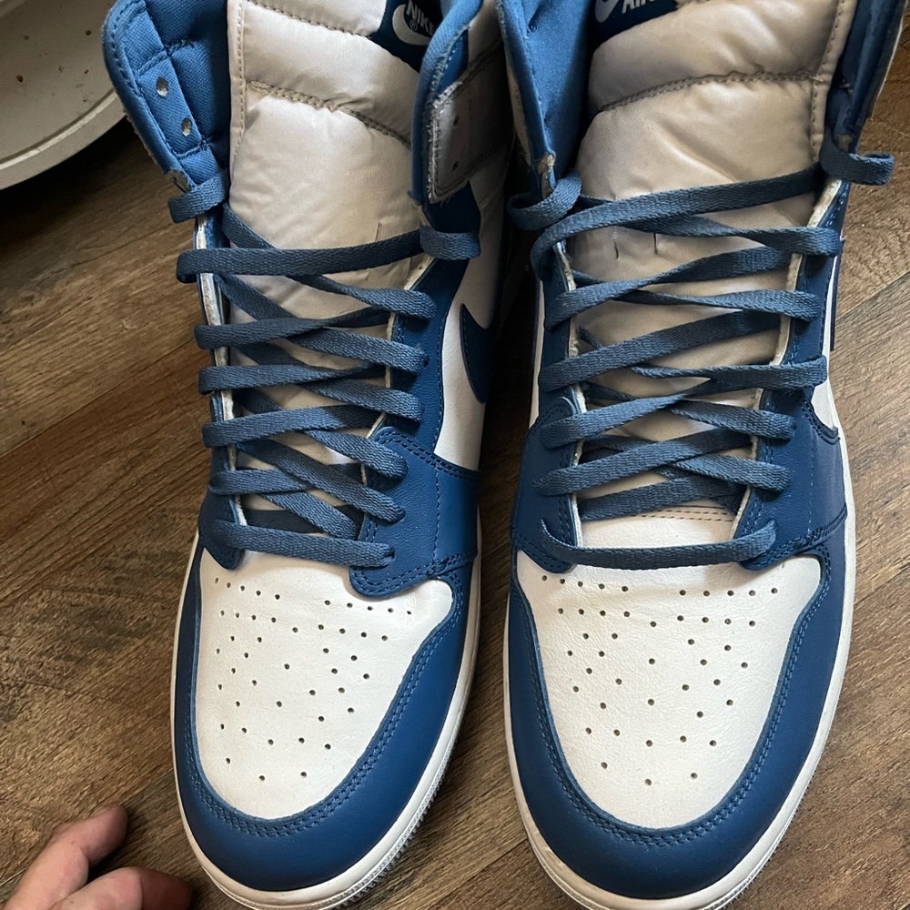 Jordan retro 1 OG True Blue’s